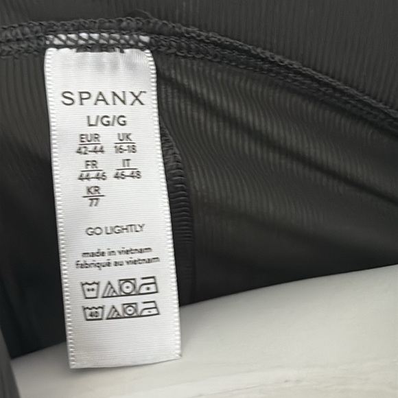 Spanx Green Ribbed Go Lightly tie back tank large - Picture 7 of 7